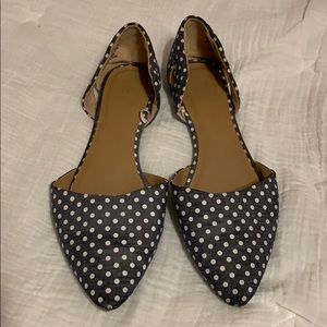 Flats with polka dots